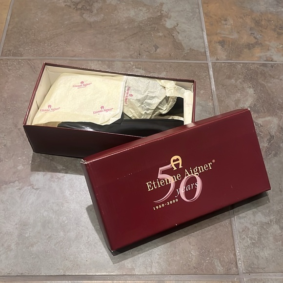 Vintage Etienne Aigner women's black loafers size 7.5 narrow, new in box - Picture 5 of 14